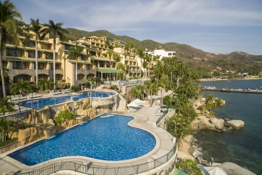 Camino Real Acapulco Diamante